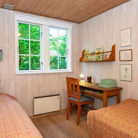 Hébergement de vacances 6 Person Holiday In *